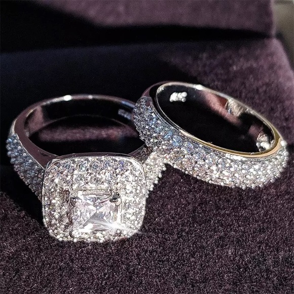 Diamond Wedding Ring Set - Picture 2 of 16